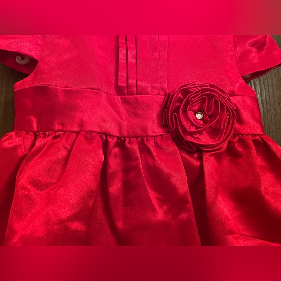 CHAPS Special Occasion RED Satin Look Ruffle Dress SZ-12 months - Picture 3 of 10